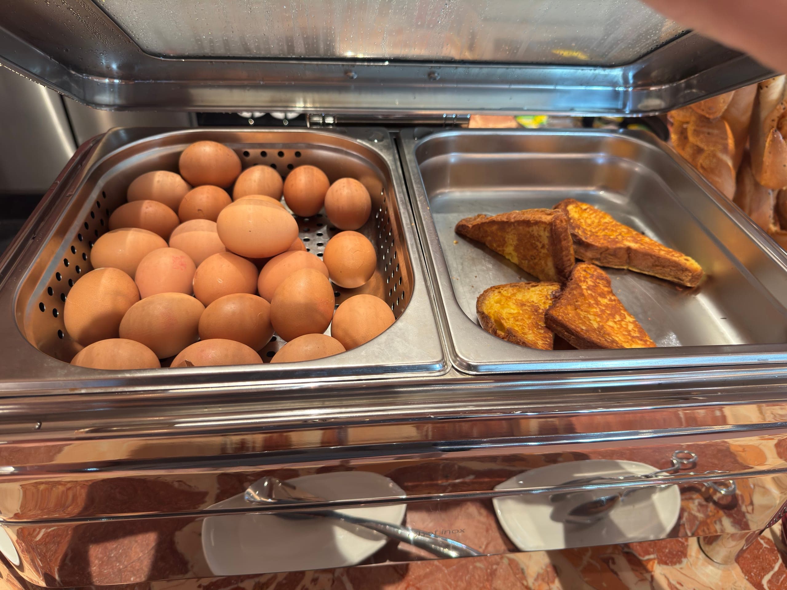 Boiled eggs and french toast